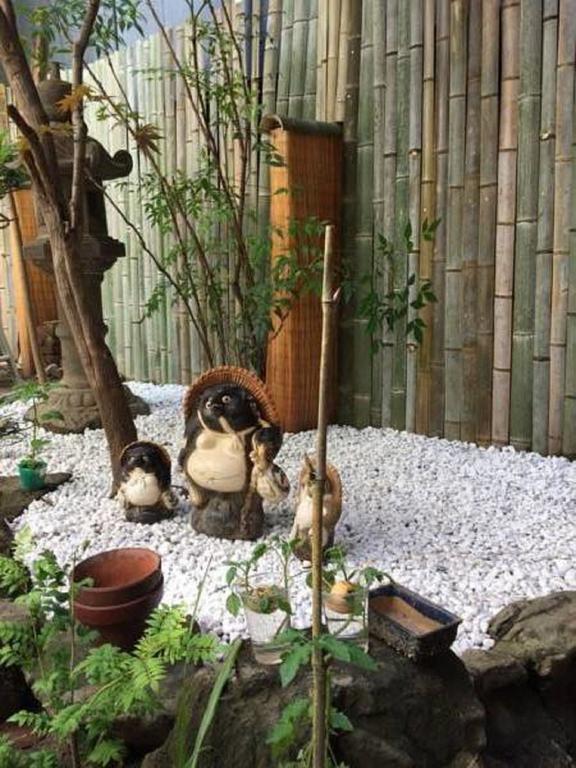 Gomaharu Guesthouse Osaka Bagian luar foto