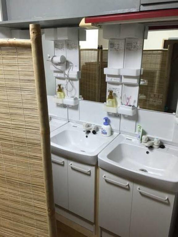 Gomaharu Guesthouse Osaka Bagian luar foto