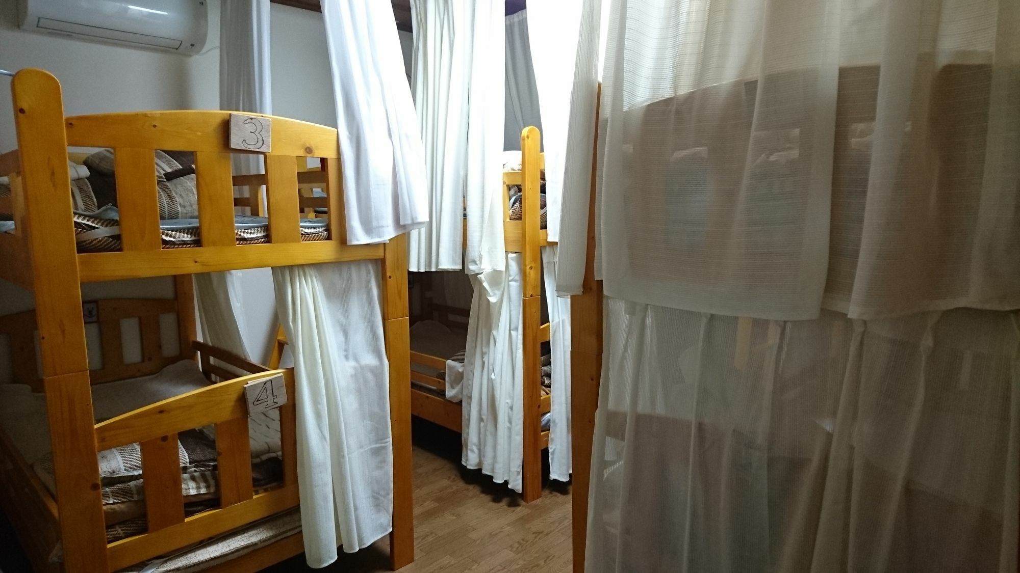 Gomaharu Guesthouse Osaka Bagian luar foto