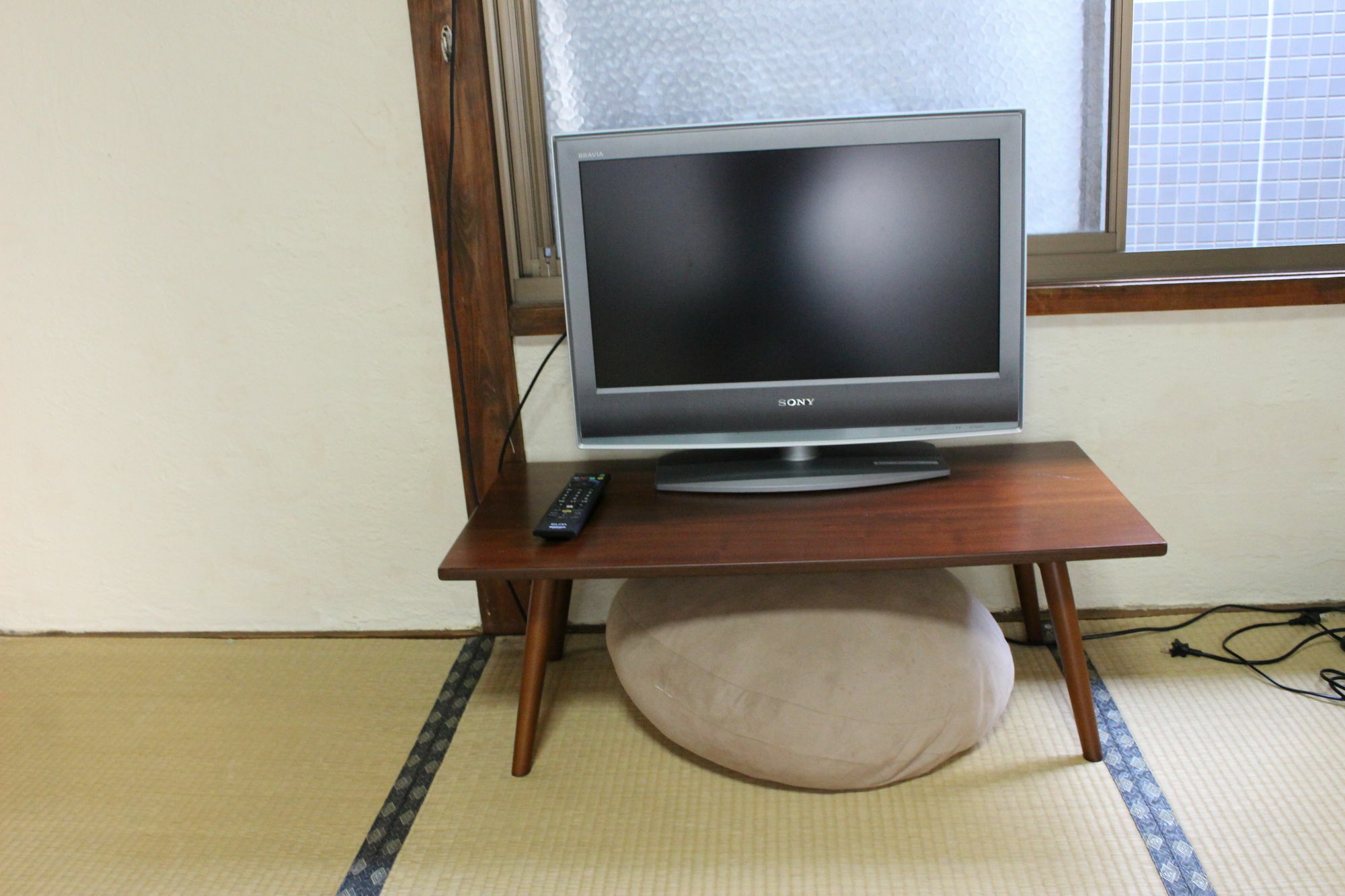 Gomaharu Guesthouse Osaka Bagian luar foto