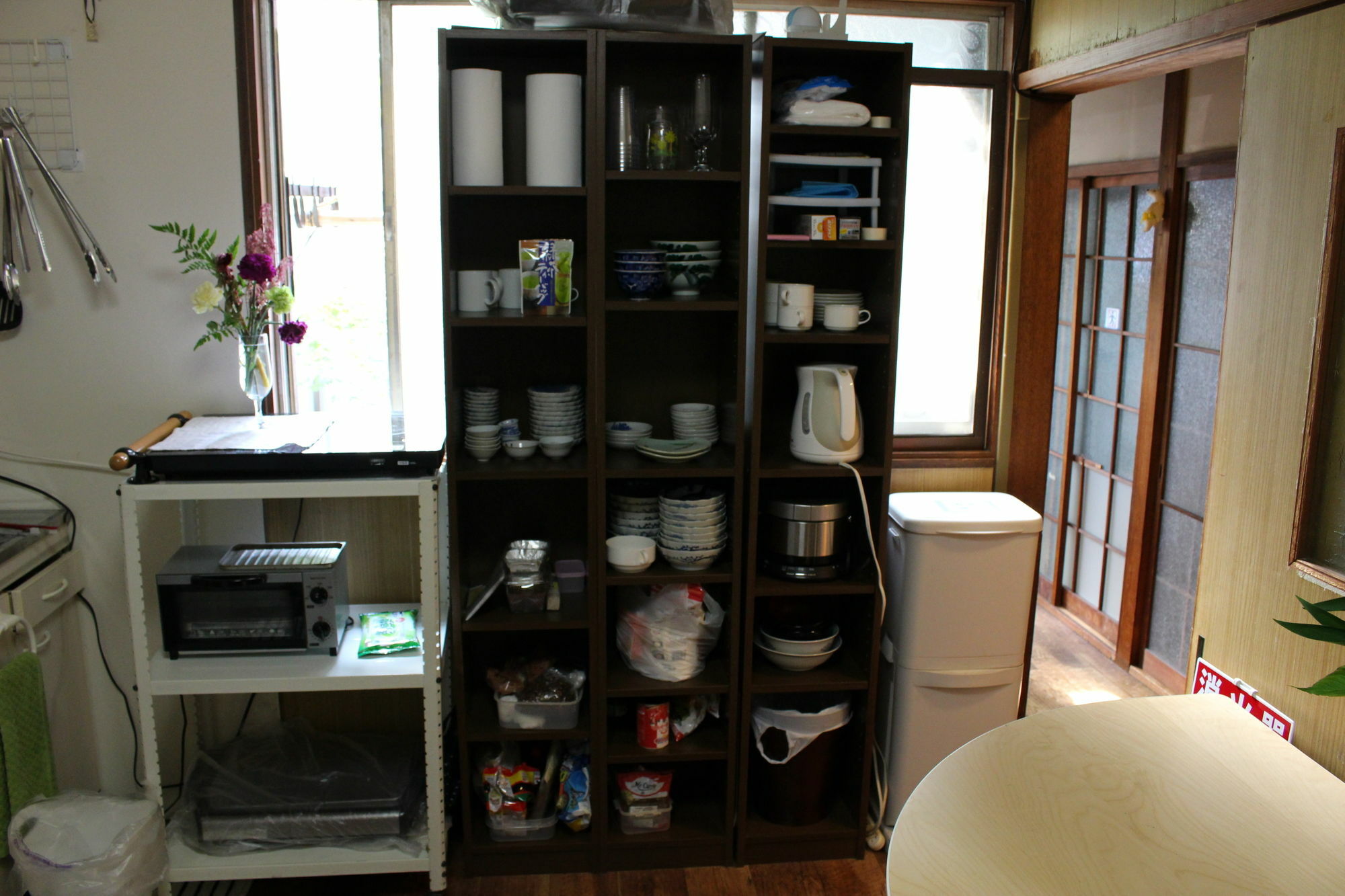 Gomaharu Guesthouse Osaka Bagian luar foto